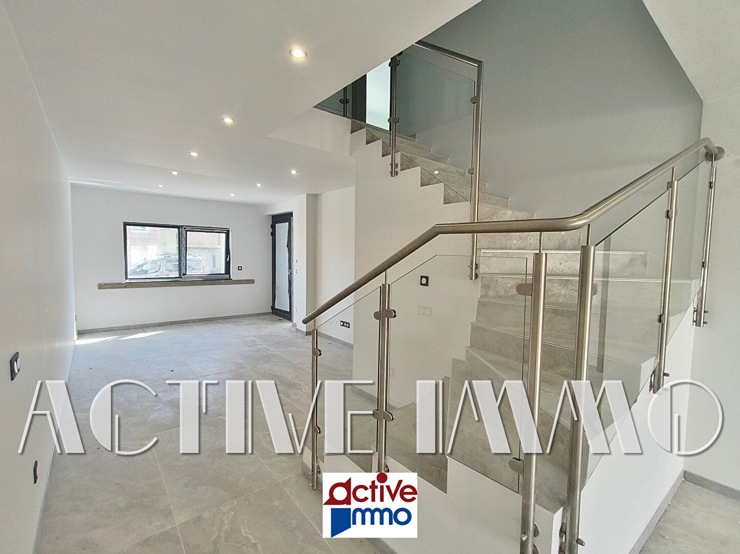 Photo Maison Aumetz 5 pièce(s) 130 m2 image 1/6