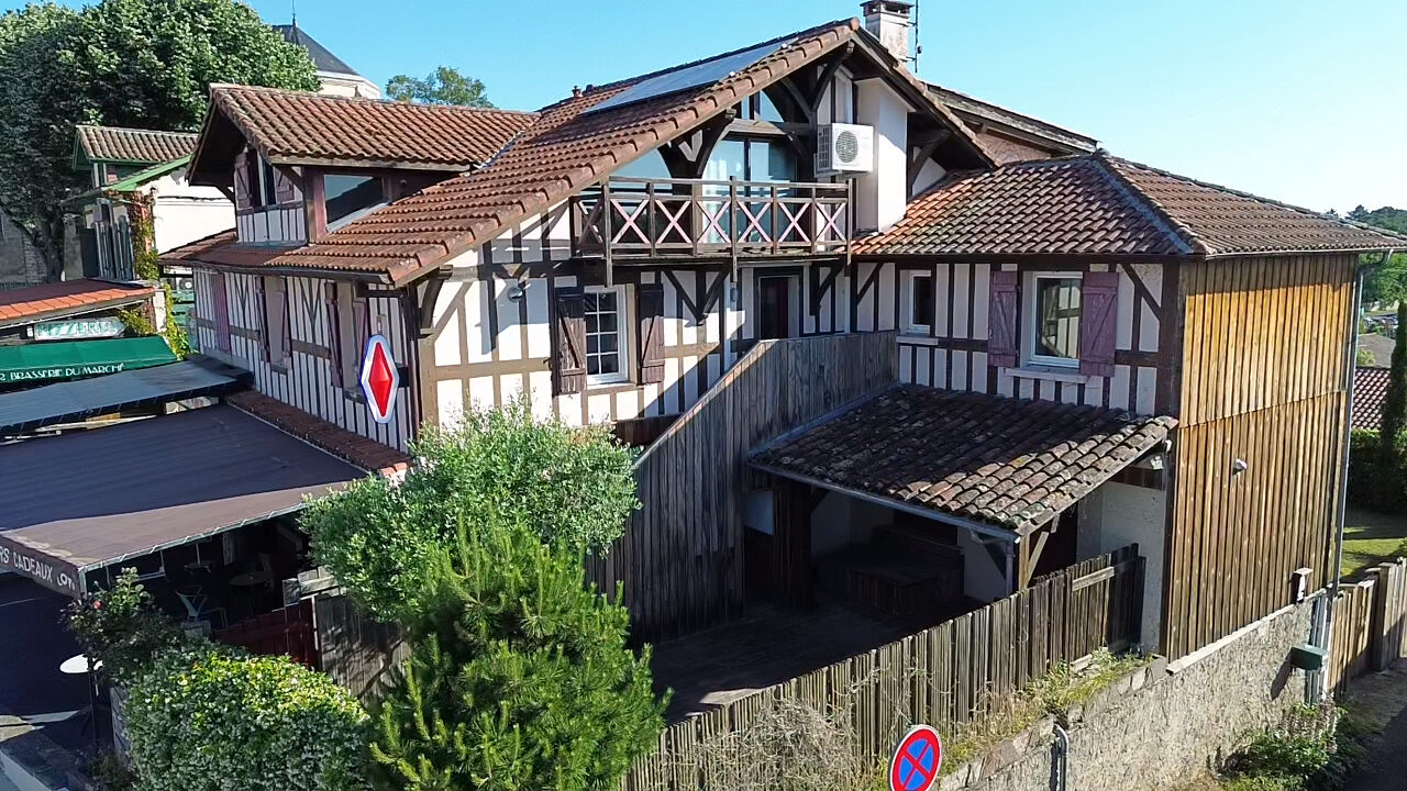 A vendre, maison emblématique à LEON