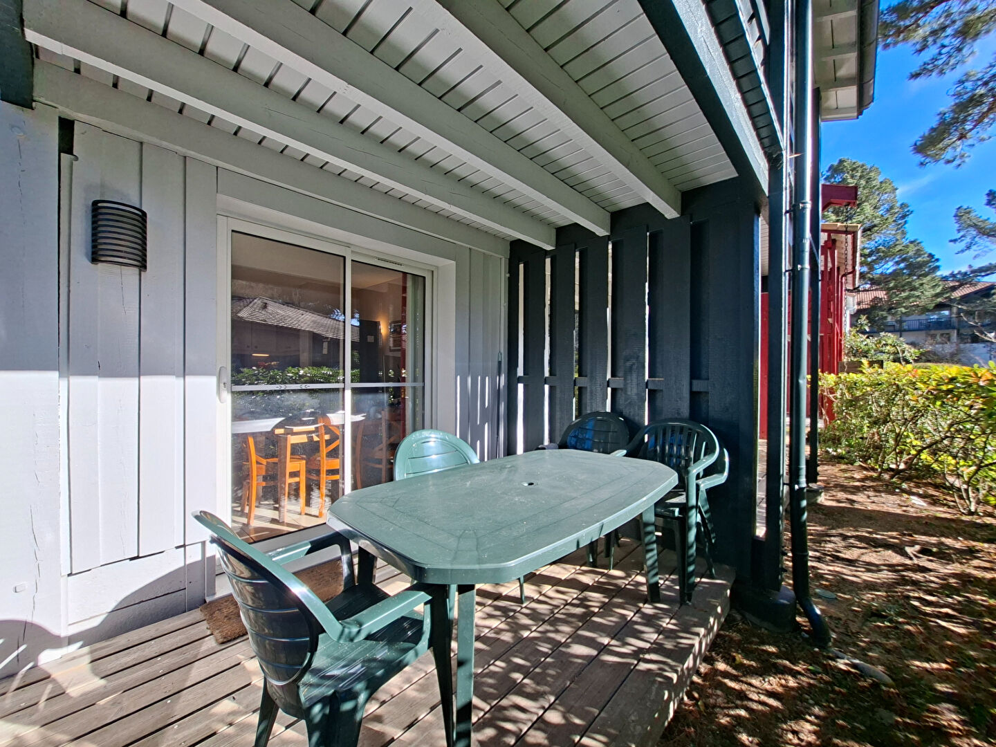 Agence immobilière de 
 Tosse Immo - AGENCE DES PINS 
