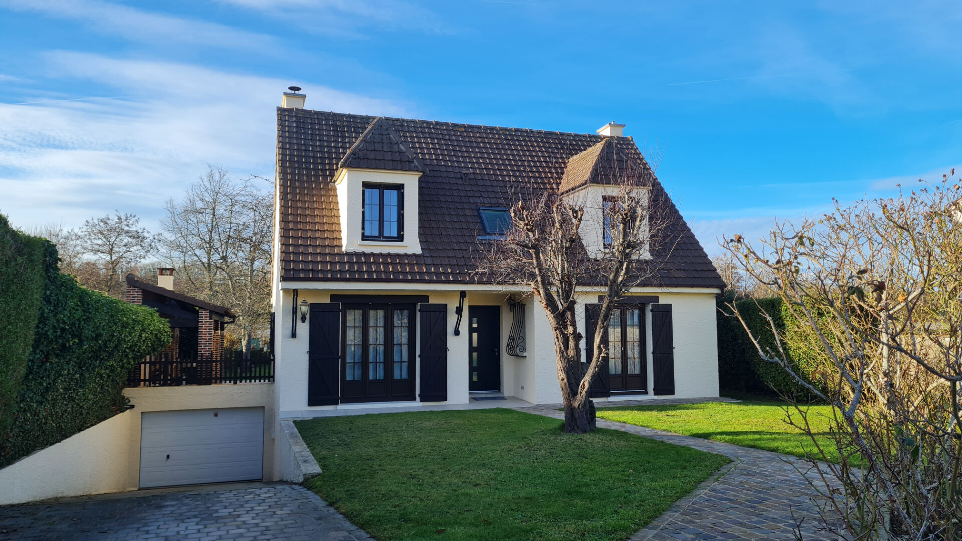 Photo Proche MAINTENON : Maison Familiale  125m² image 1/6