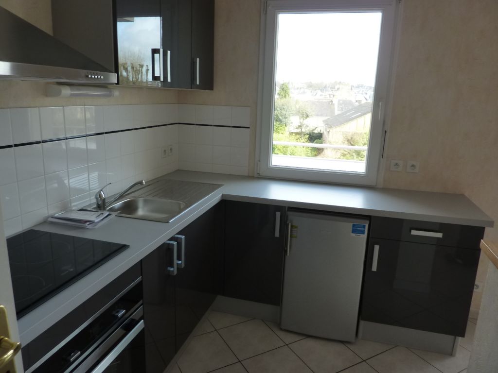 PONTIVY - Appartement T2 - Résidence avec ascenseur + parking + balcon - photo 1