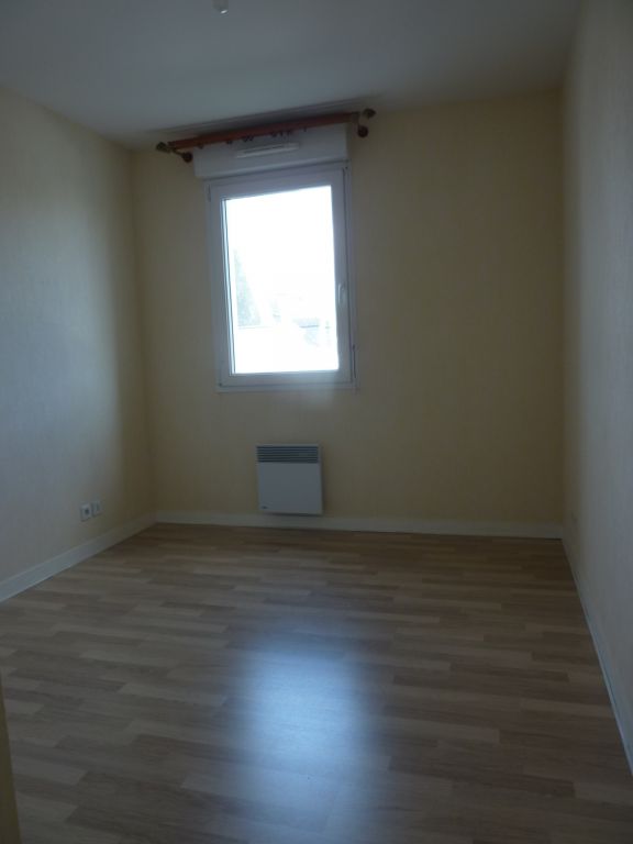 PONTIVY - Appartement T2 - Résidence avec ascenseur + parking + balcon - photo 7