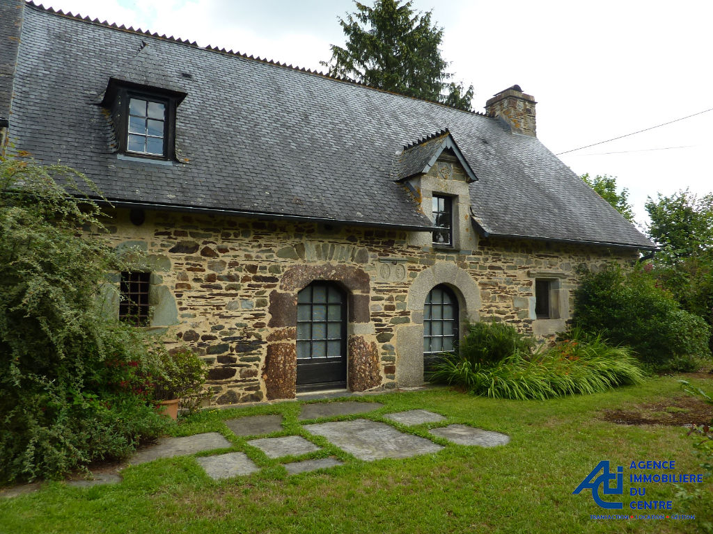 LONGERE MUR DE BRETAGNE 5 pièces 175 m2 Caurel 22530