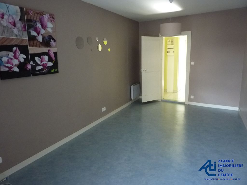 Photo STUDIO -  Pontivy - 1 Pièce - 26 m² image 3/4