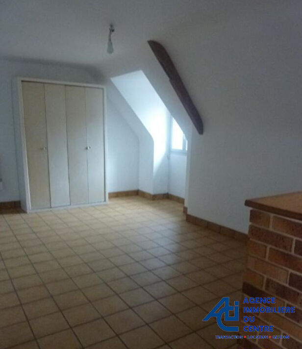 Photo Immeuble Pontivy 3 appartements T2 image 2/6