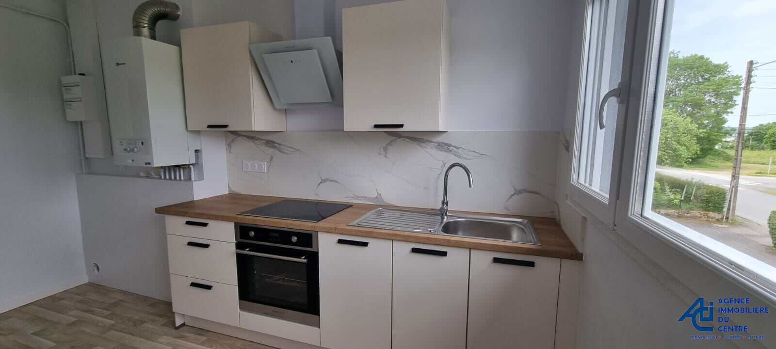 Photo Appartement Pontivy 3 pièce(s) 65.80 m2 image 2/6