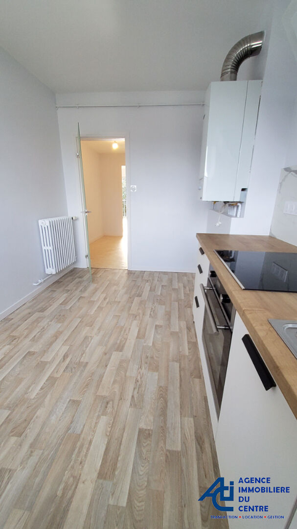 Photo Appartement Pontivy 3 pièce(s) 65.80 m2 image 3/6