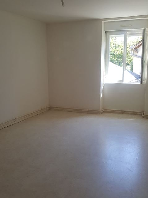 Photo LA SOUTERRAINE - F3 image 6/6