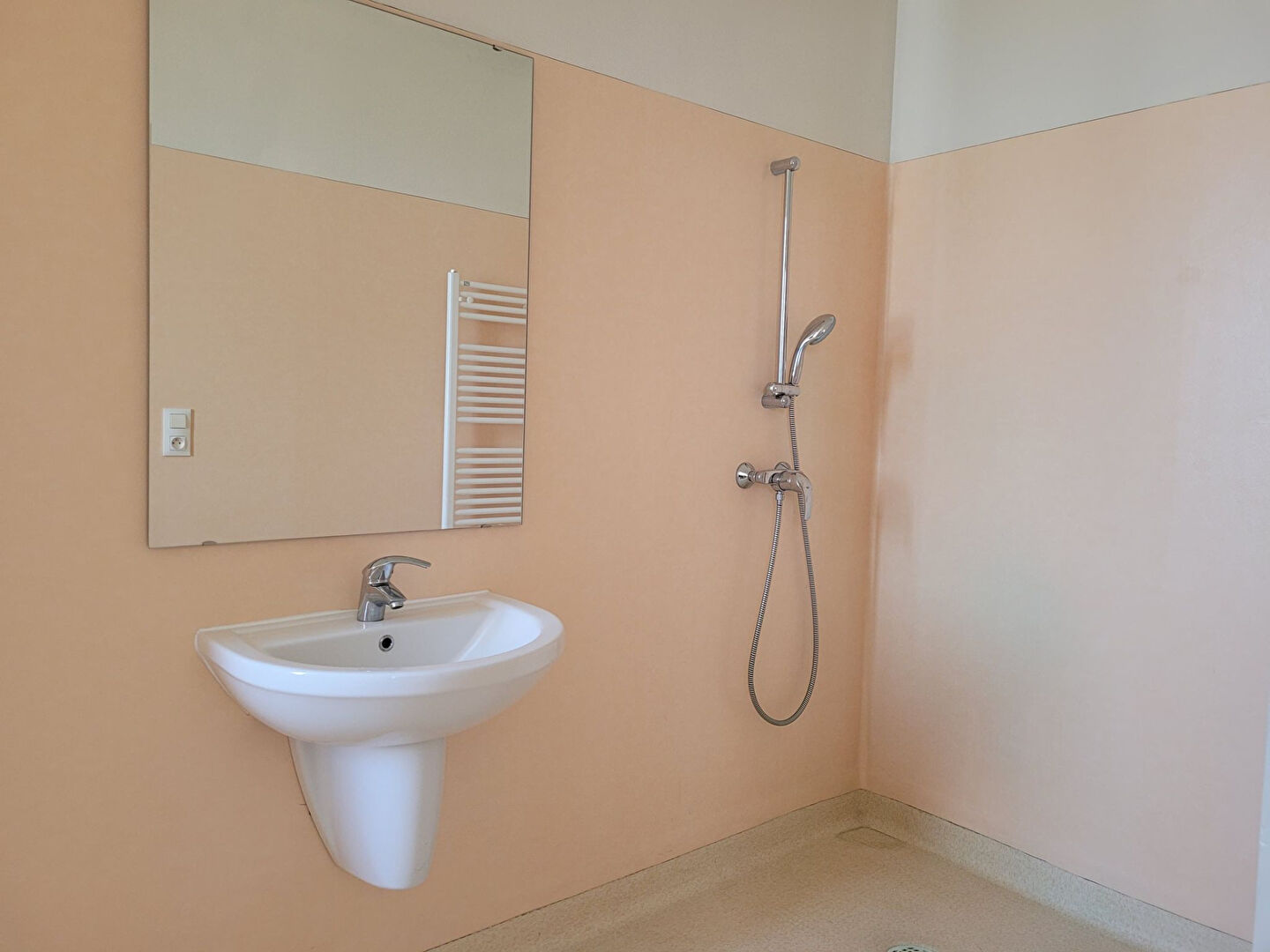 Photo LA SOUTERRAINE - STUDIO image 4/6