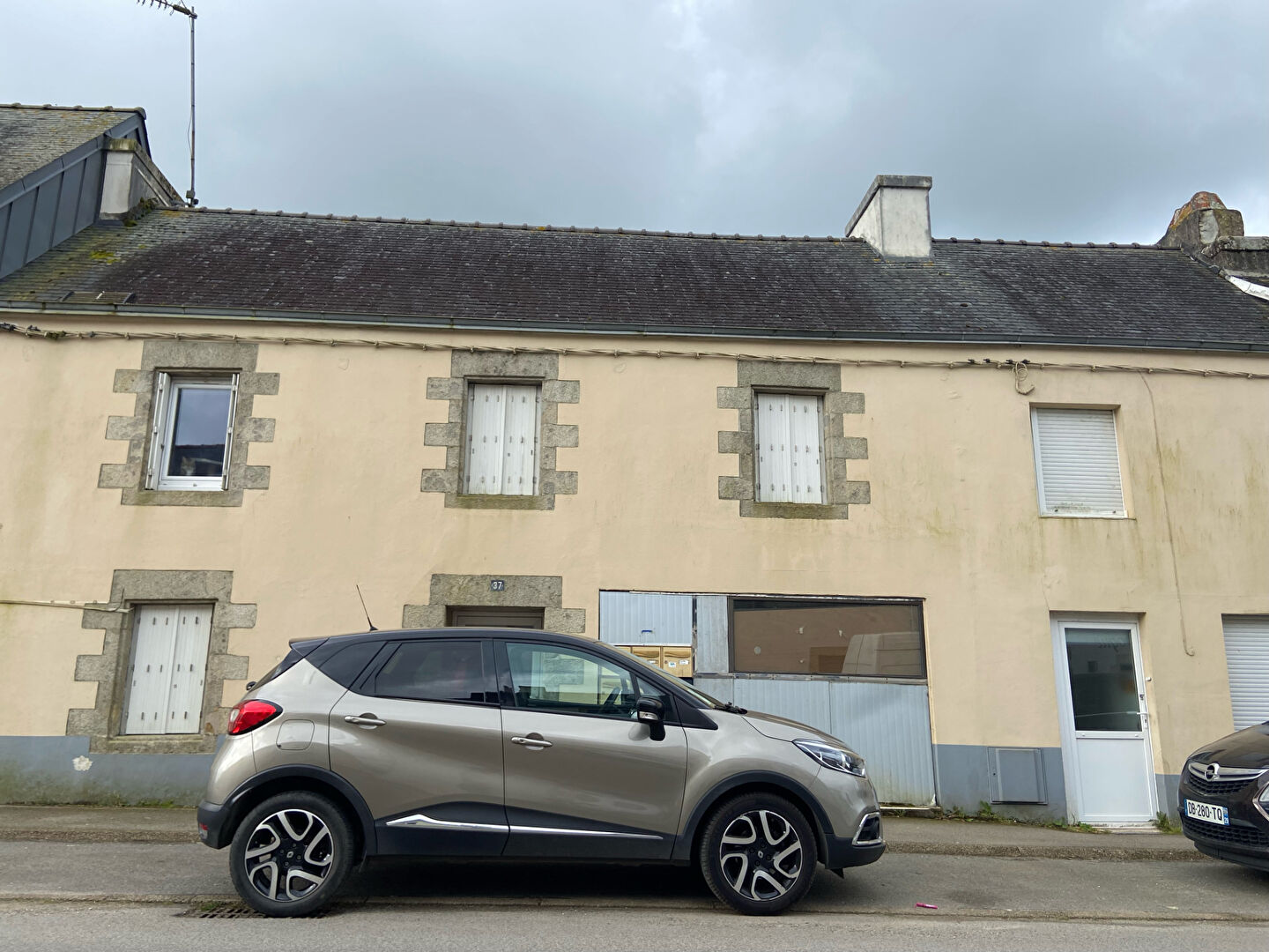 Photo Immeuble de rapport PLONEIS image 3/6