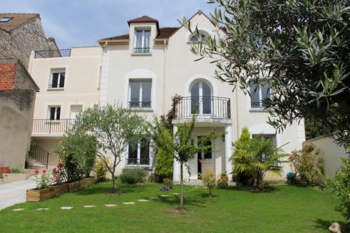 Maison Le Mesnil Le Roi 7 pièce(s) 200 m2