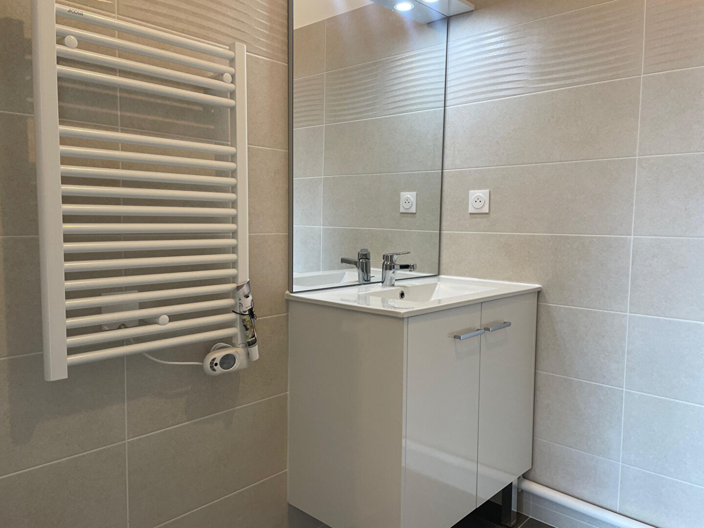 À LOUER - STUDIO 36 M²  À MAISONS-LAFFITTE