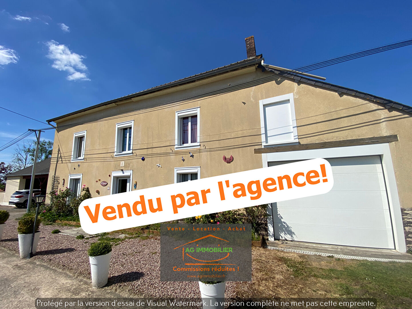 Longère de 178 m² habitables sur un terrain entièrement clos et arboré de 6650 m². + dépendances