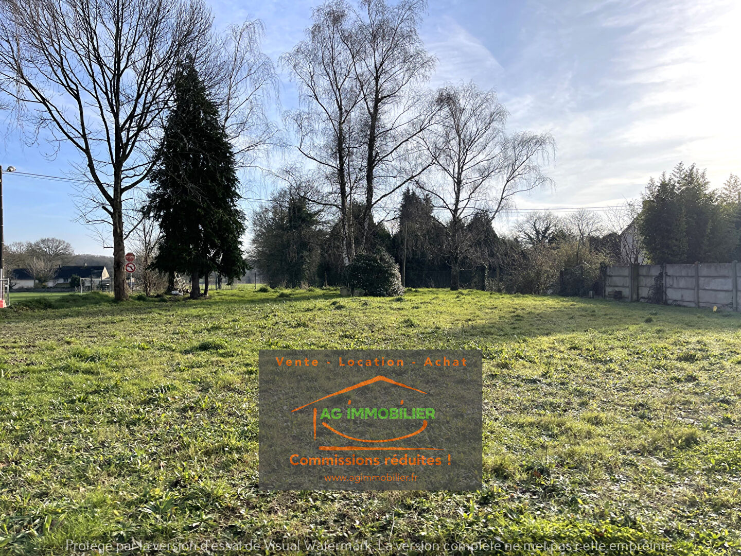 MORDELLES : Spacieux terrain constructible viabilisé de 600 m²  situé au sein d'un lotissement privé !