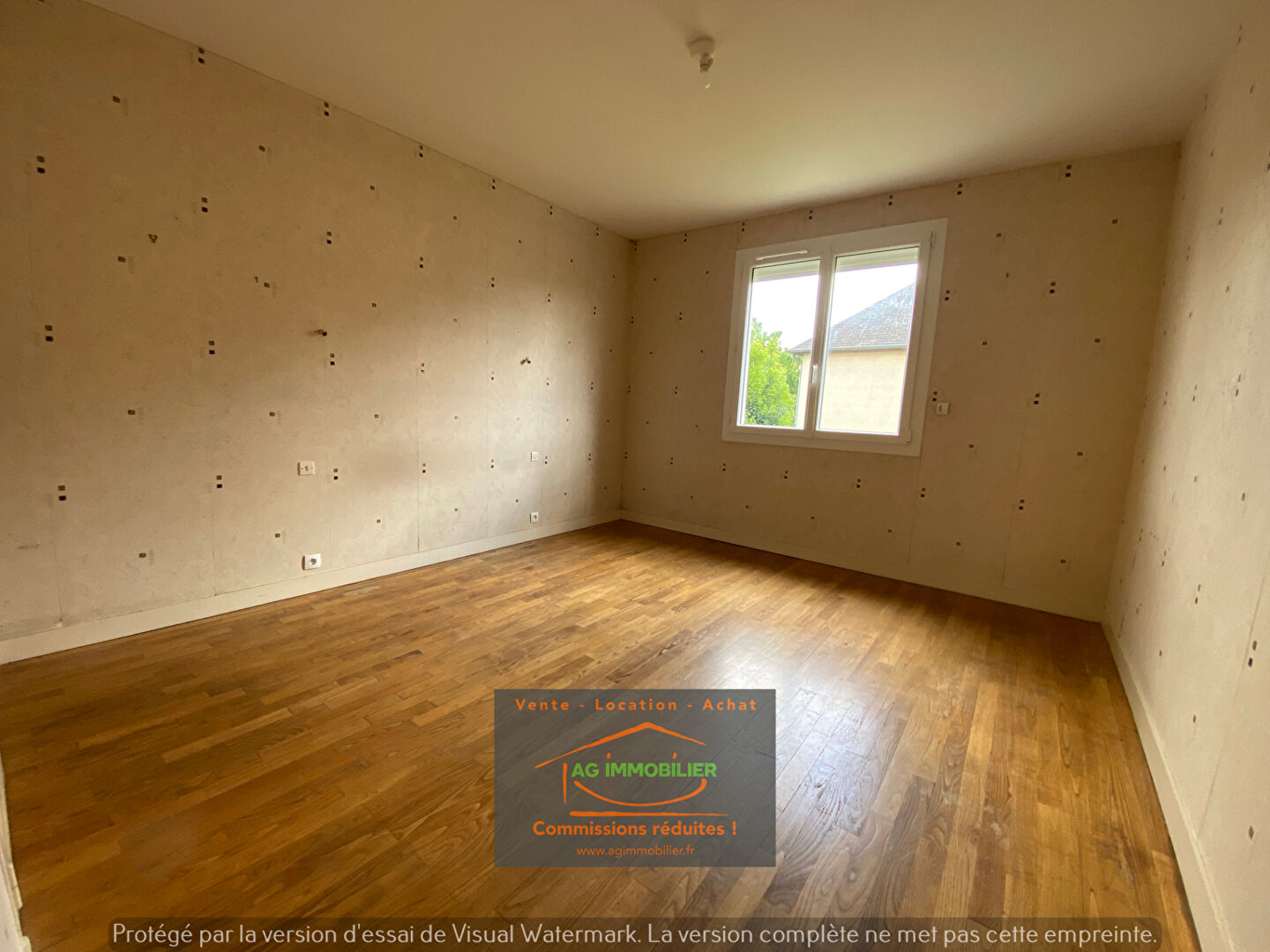 Photo Maison 6 pièces 158 m2  hab - 202 m² au sol + sous sol de 100 m², l'ensemble sur 482 m² de terrain image 5/6