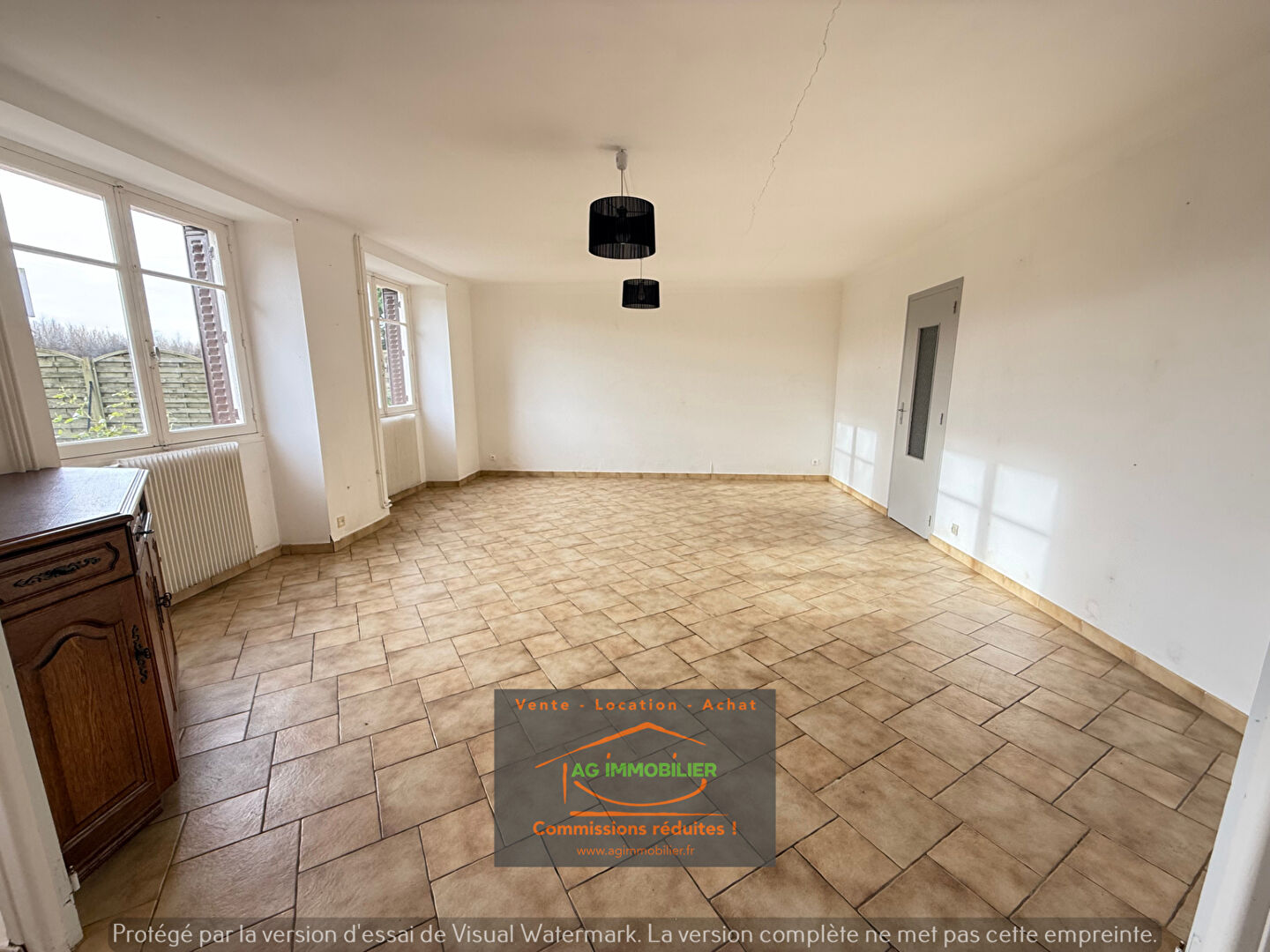 Photo Longère Montauban De Bretagne divisée en 2 habitations, l'ensemble sur 2 100 m² de terrain environ image 4/6