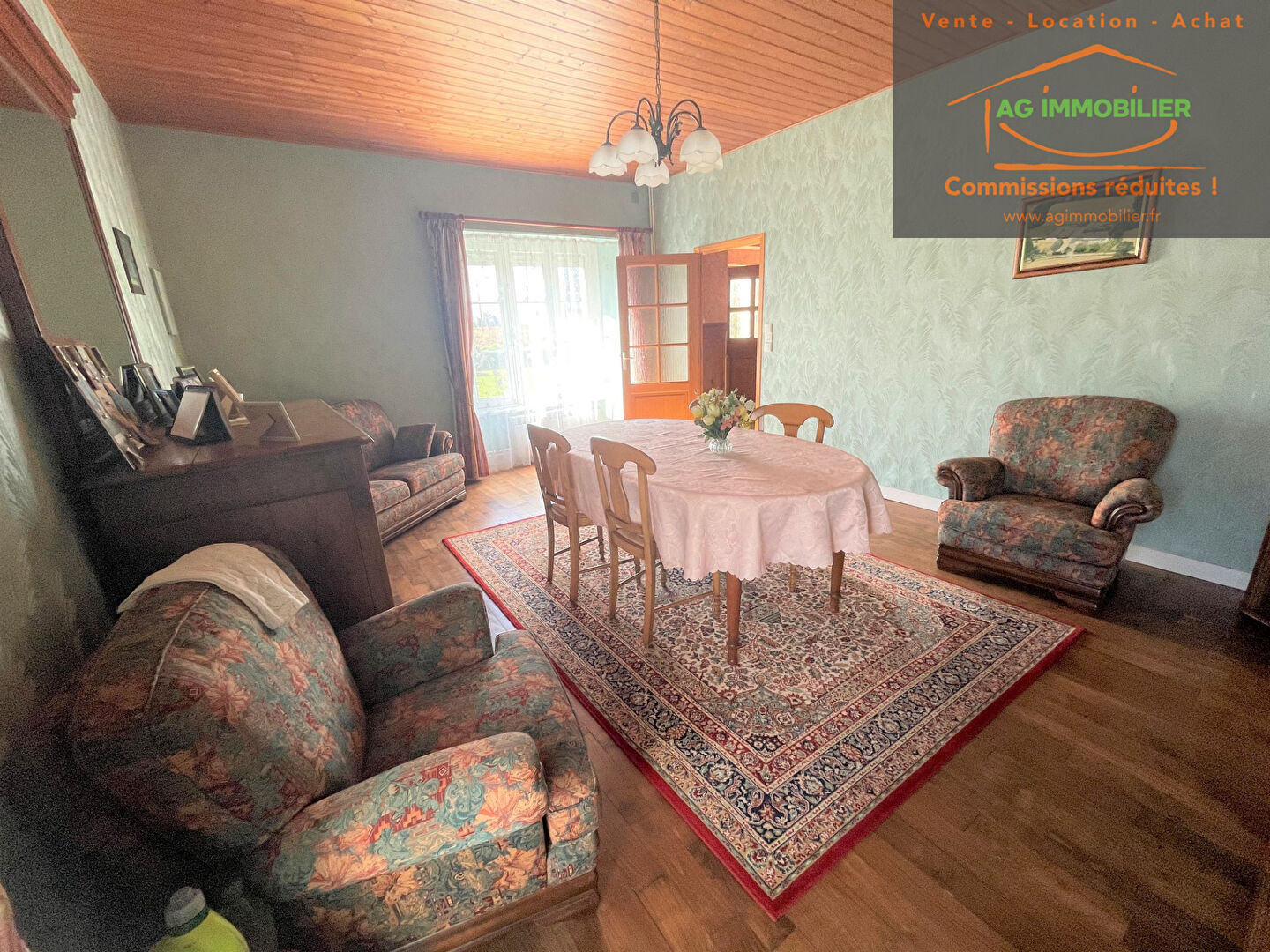 Photo SAINT GILLES - Spacieuse longère type 5 pièce(s) 380 m2 dont 114m² habitables+ dépendance potentiel  260m² sol + hangar 200m² + porcherie 96 m² + box bois 110 m² sur terrain de 12 600m² env image 4/6