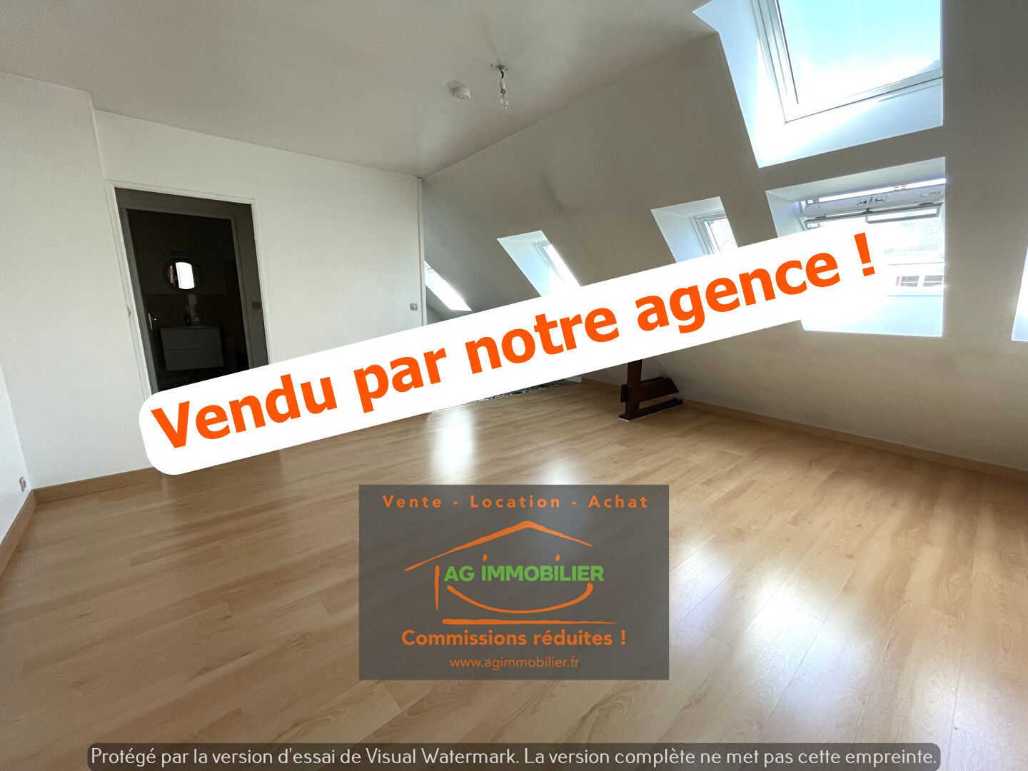 RENNES centre/Saint Anne/hôtel dieu - Type 1 pièce(s)  de 43.92 m² utiles (30.64 m2 carrez) au dernier étage + garage possible