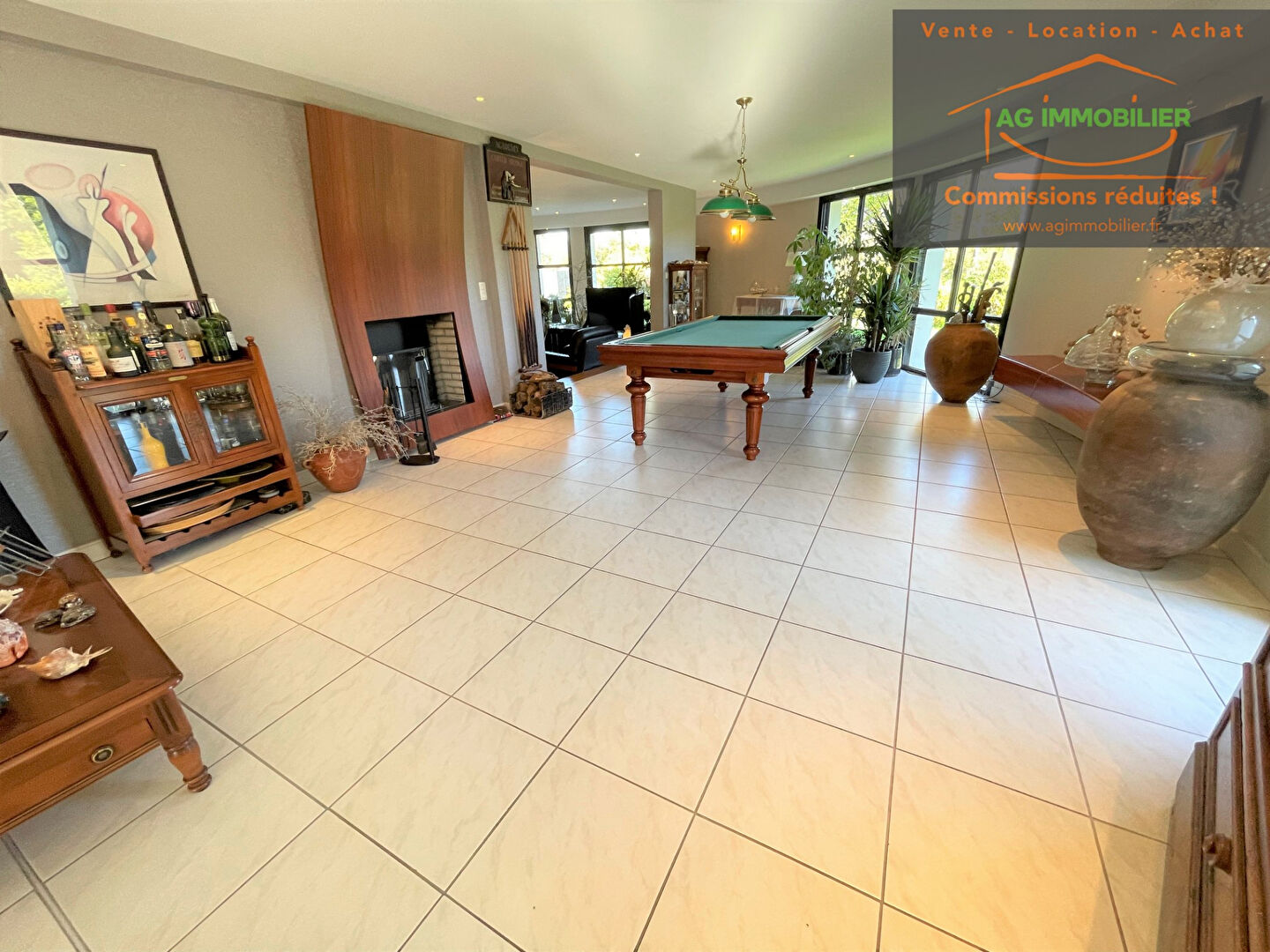 Photo A 15 min de RENNES sur la commune d'ORGERES : Superbe maison de 330m² habitables (353 m² sol) sur terrain clos et paysagé de 2100 m² image 3/6