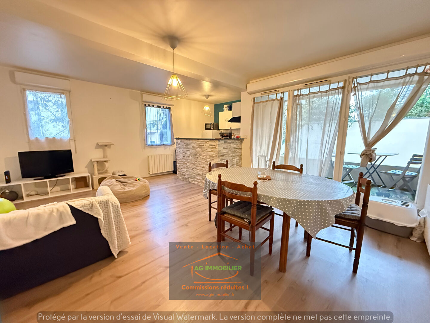 Photo Appartement Bedee 3 pièces 60 m2 - Proche bourg - Balcon et garage fermé image 2/6