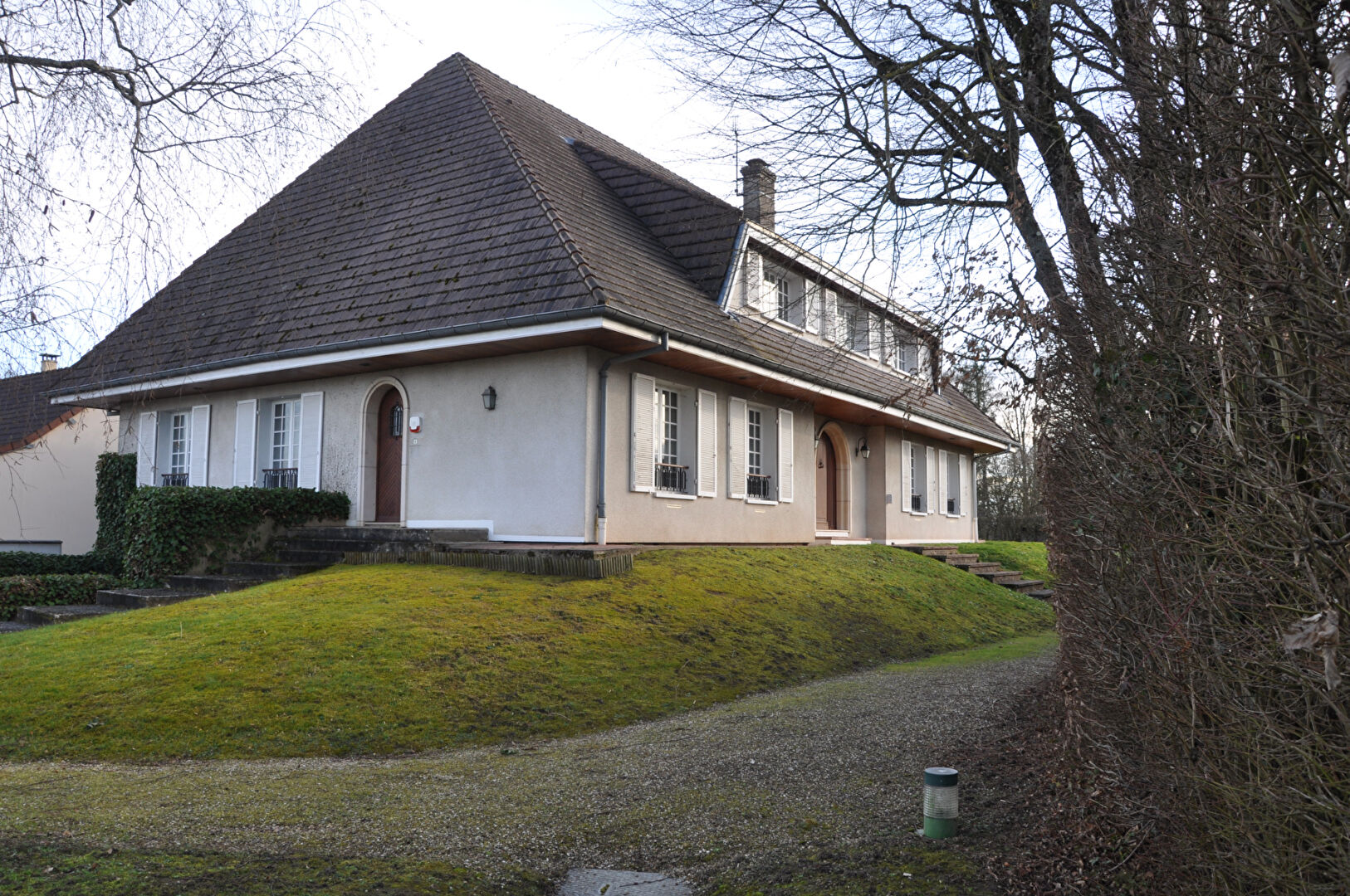 Villa Saint Germain Du Bois 13 pièce(s) 300 m2