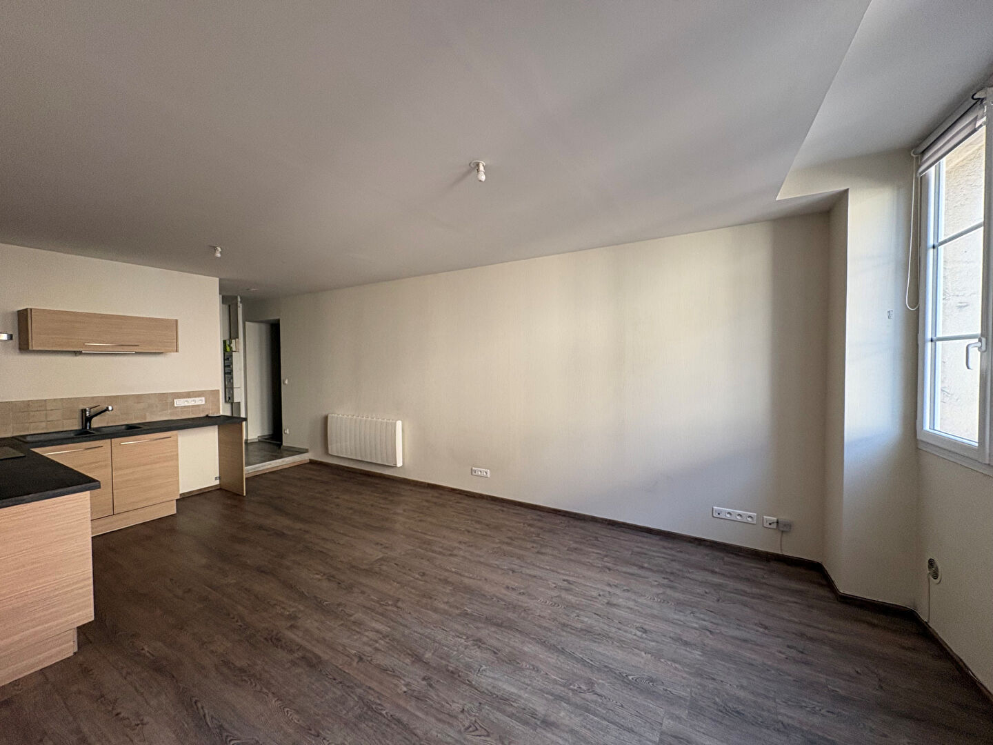 Photo Appartement Centre-ville LONS-LE-SAUNIER image 3/4