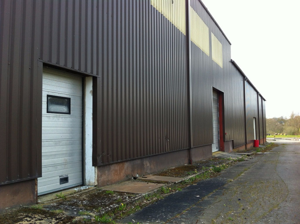 entrepôt en vente BRIOUZE