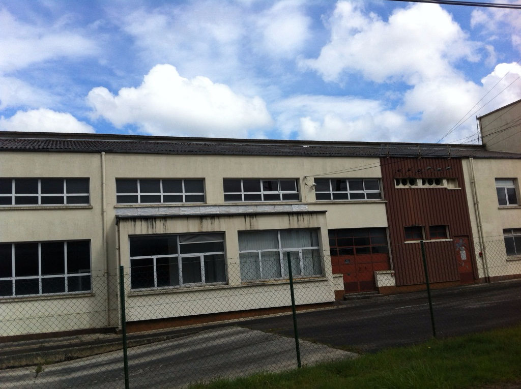 entrepôt en vente BRIOUZE