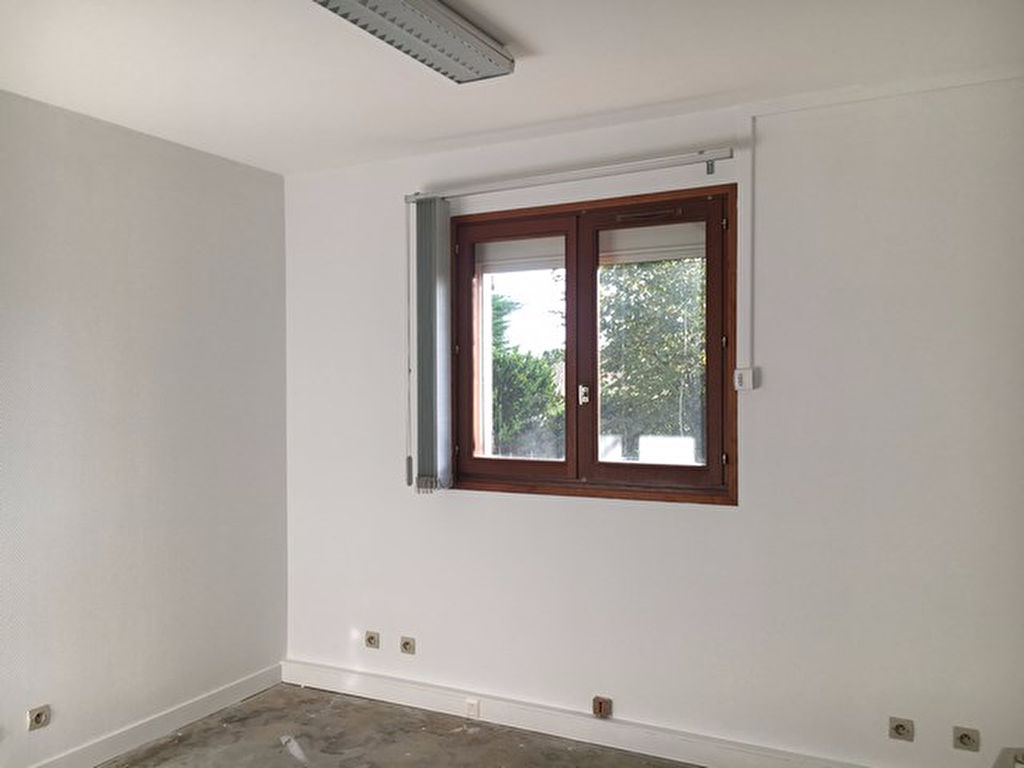 bureau à louer DOUVRES LA DELIVRANDE