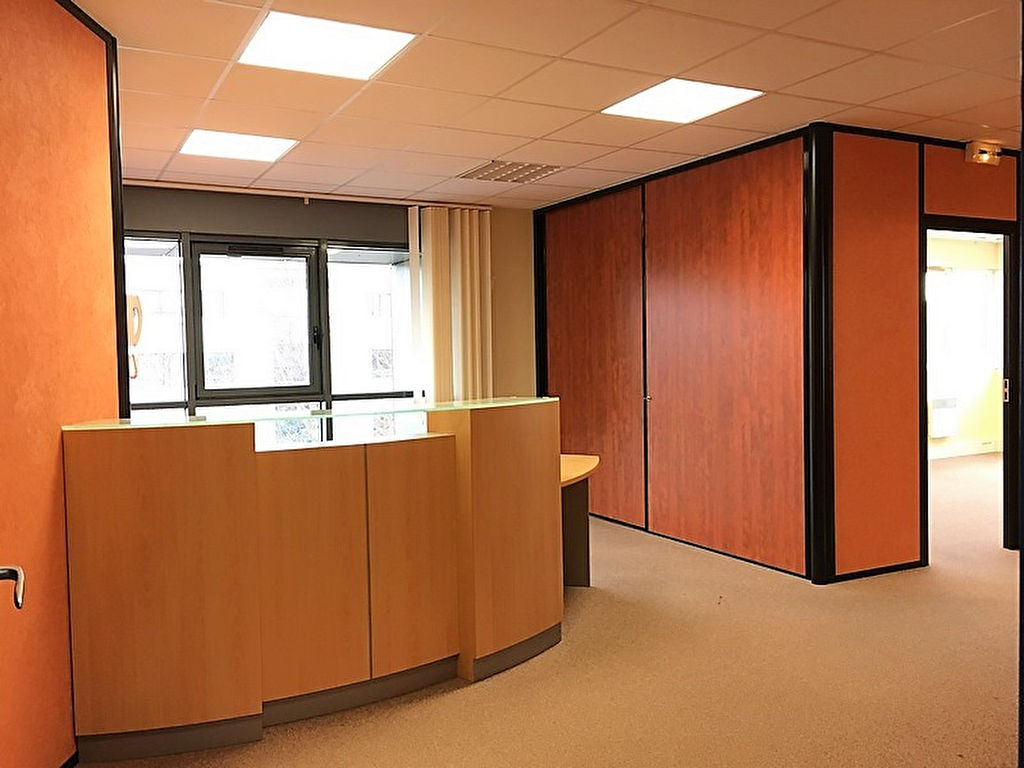 bureau à louer SAINT CONTEST