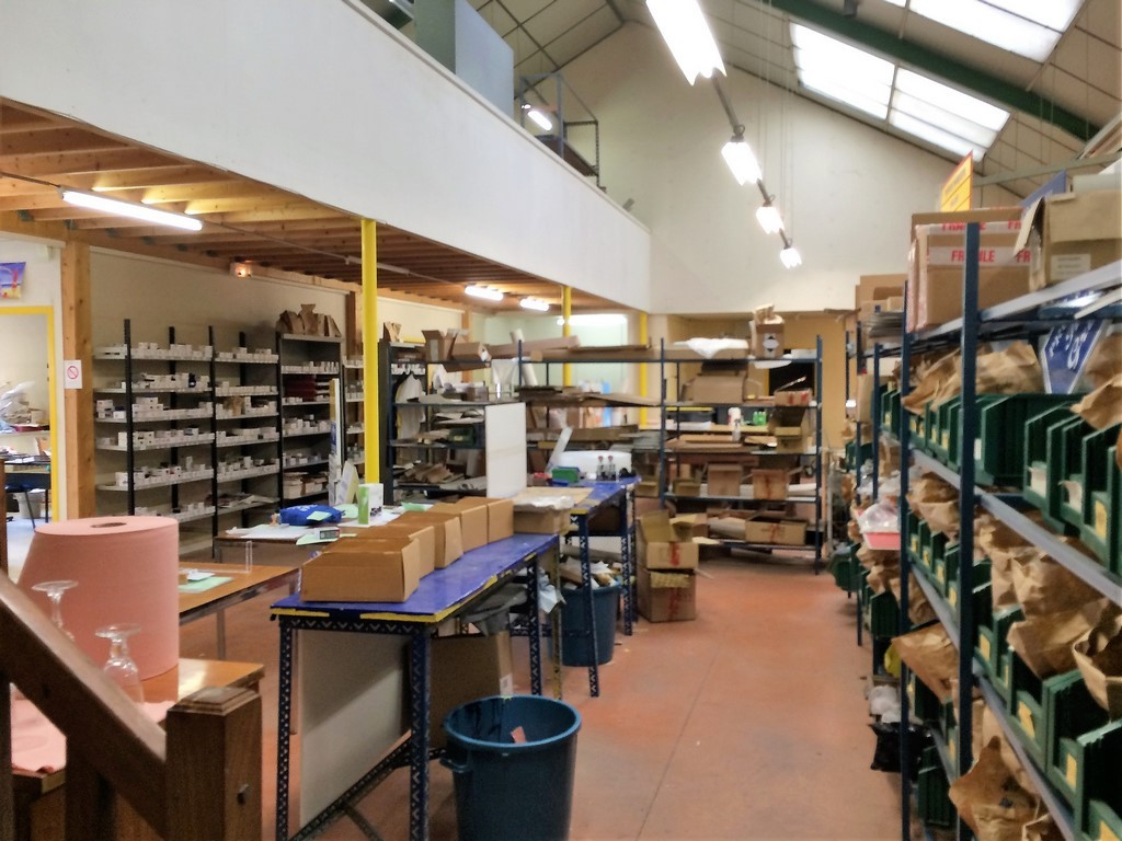 local d'activité en vente HEROUVILLE SAINT CLAIR