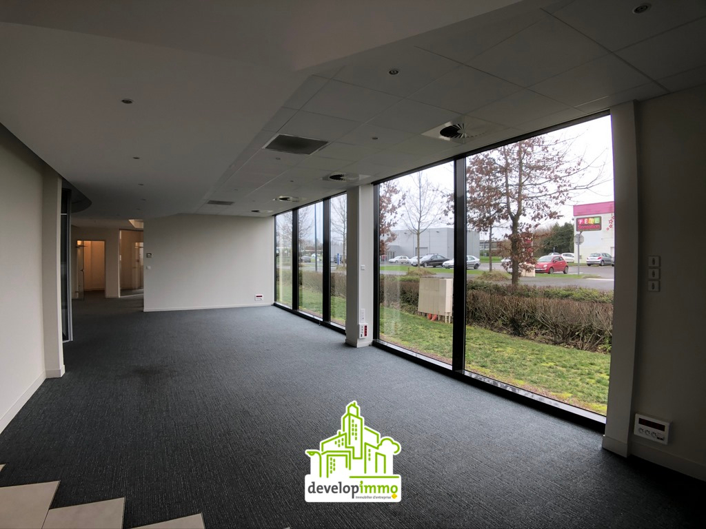 local commercial en vente LOUVIGNY