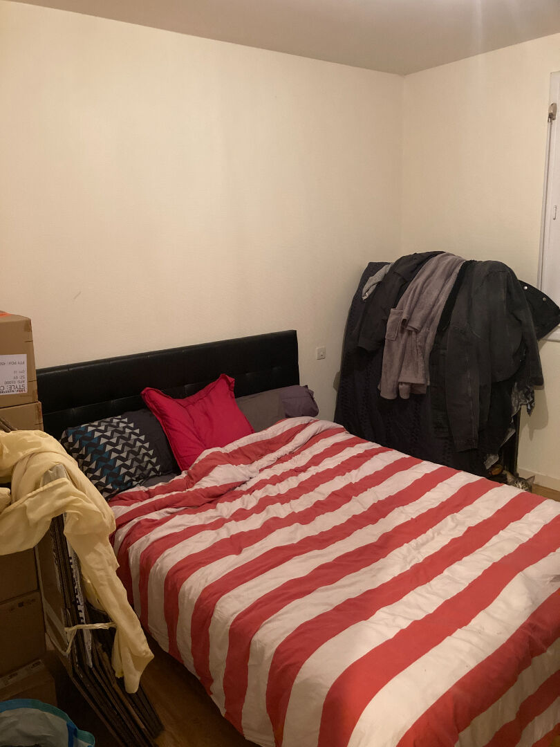 Photo LE MESNIL EN VALLEE image 3/3