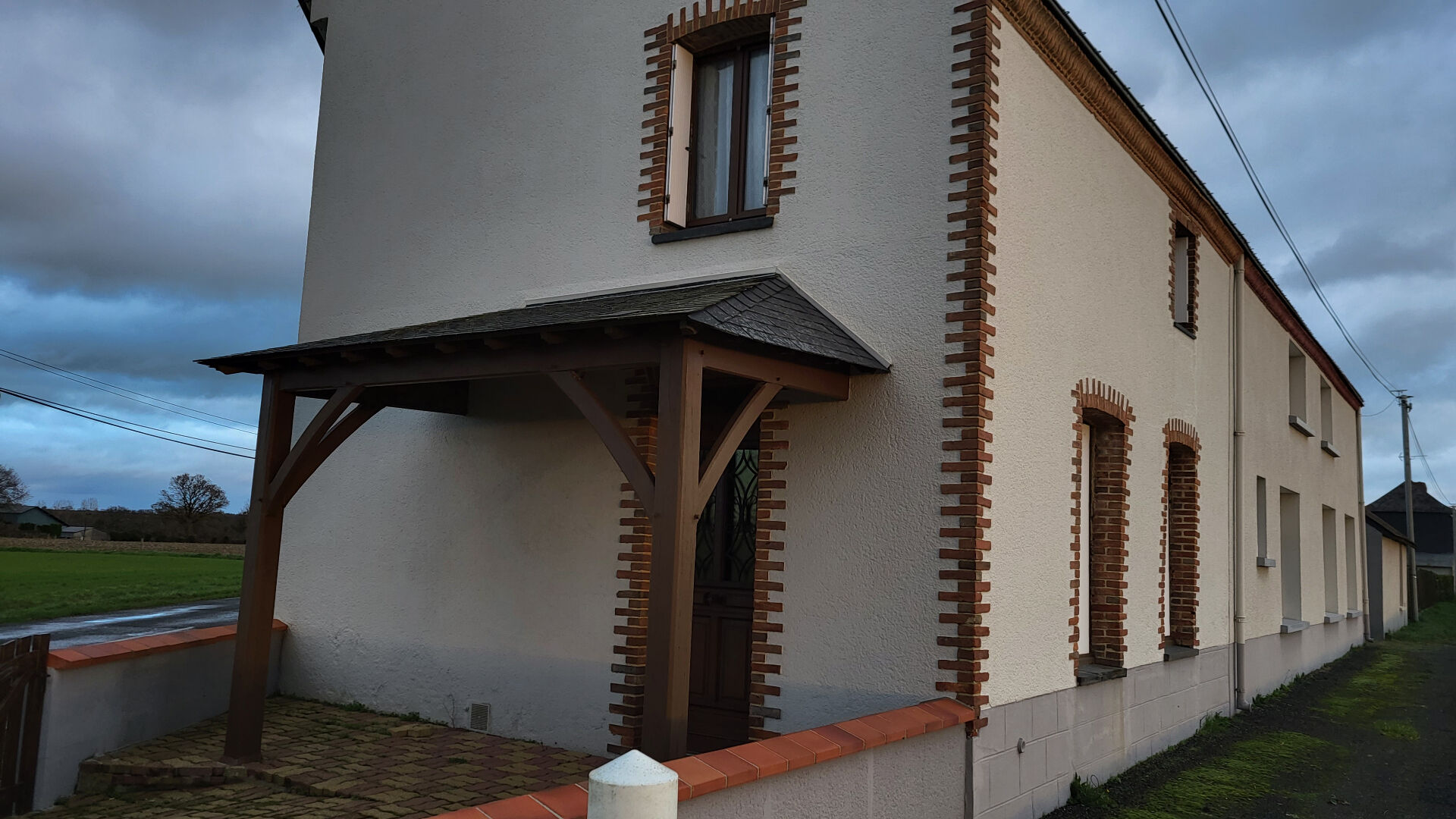 Photo Ensemble de deux maisons, image 1/5