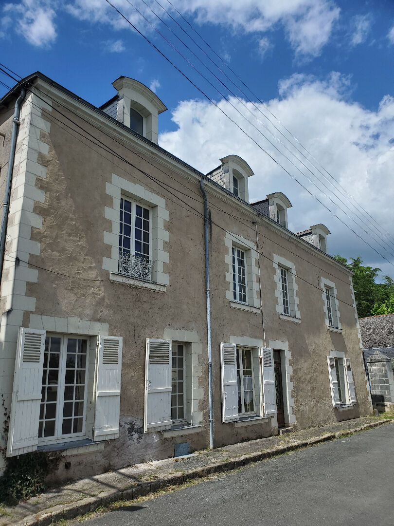 Photo Ancien hôtel au bord de Loire image 2/6