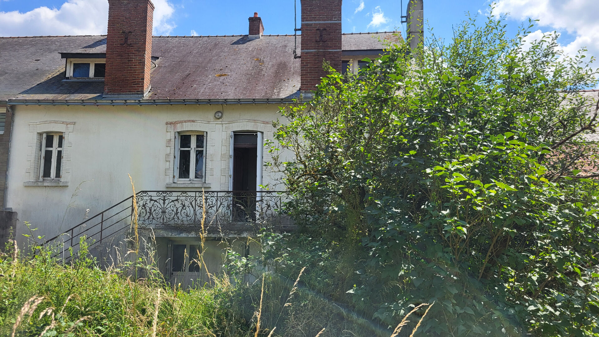 Photo Exclusivité, grande maison quatre chambres image 2/2