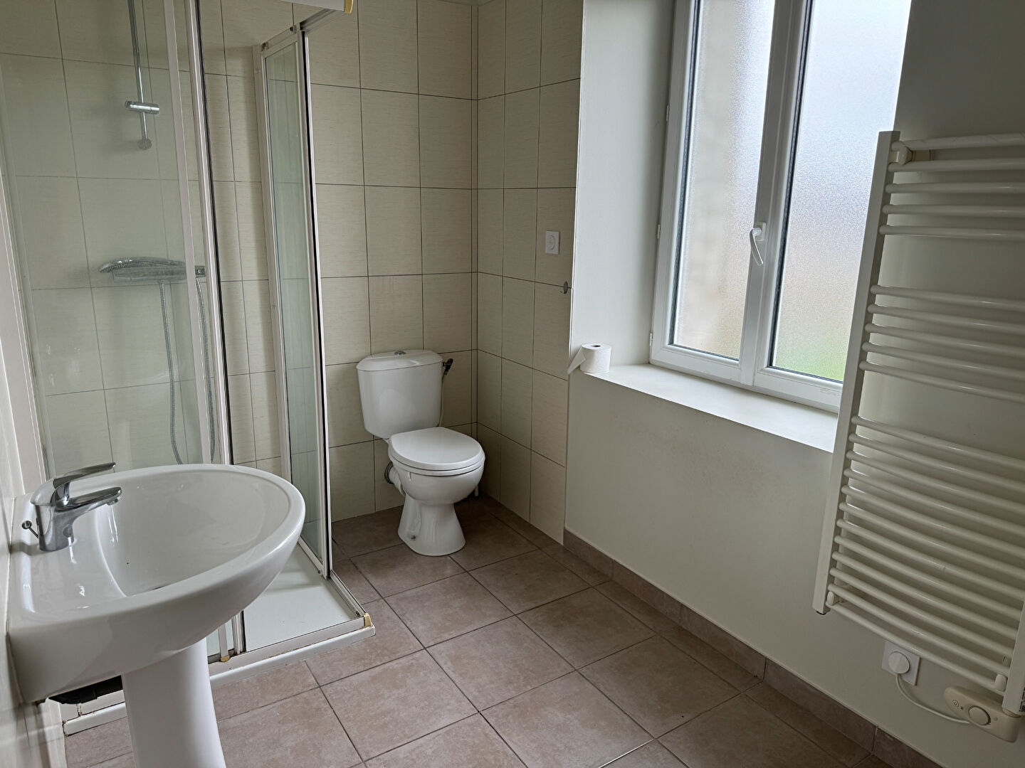 Photo MAISON DE BOURG : LE PIN image 3/4