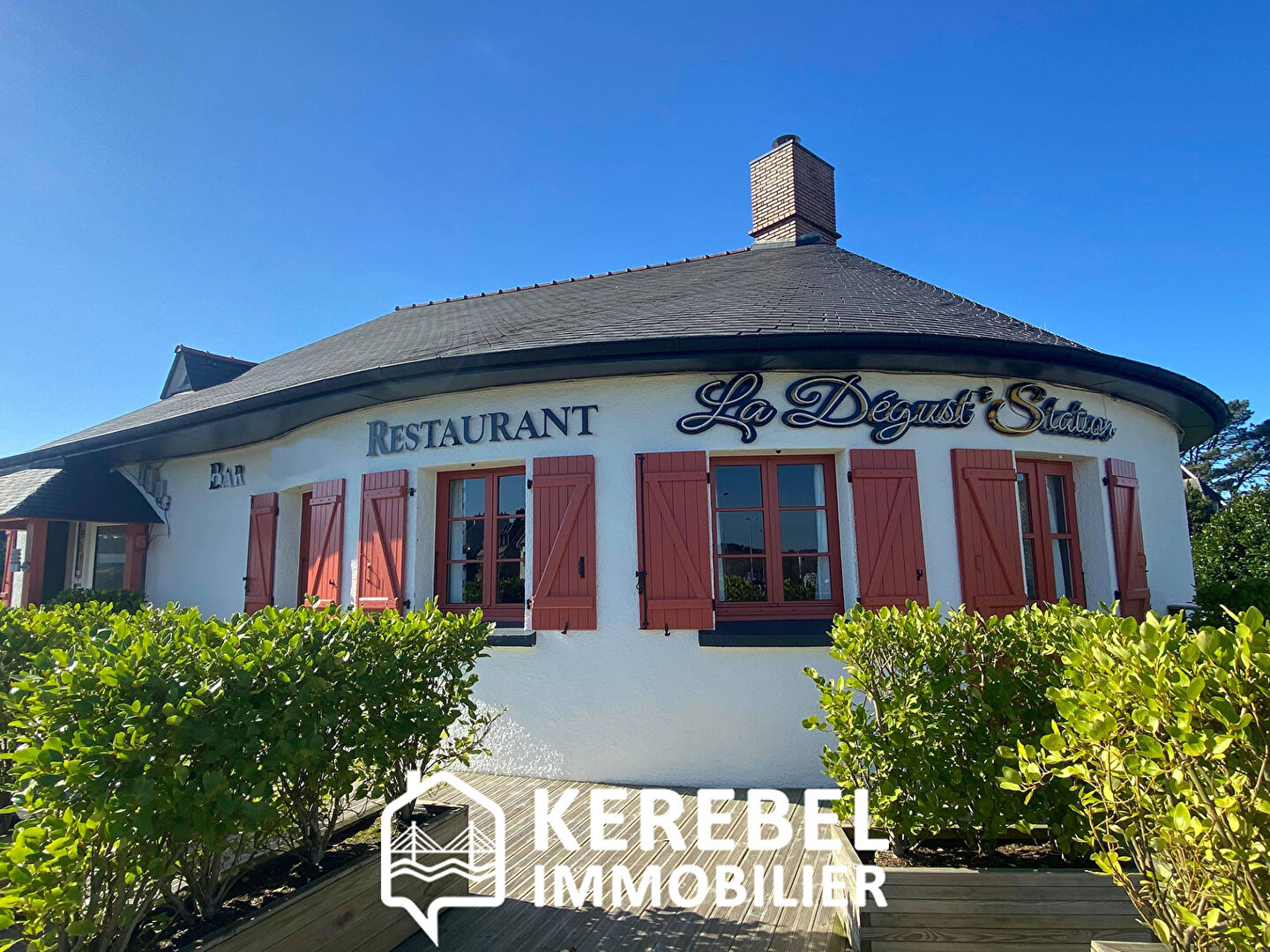 RESTAURANT IDEALEMENT SITUÉ