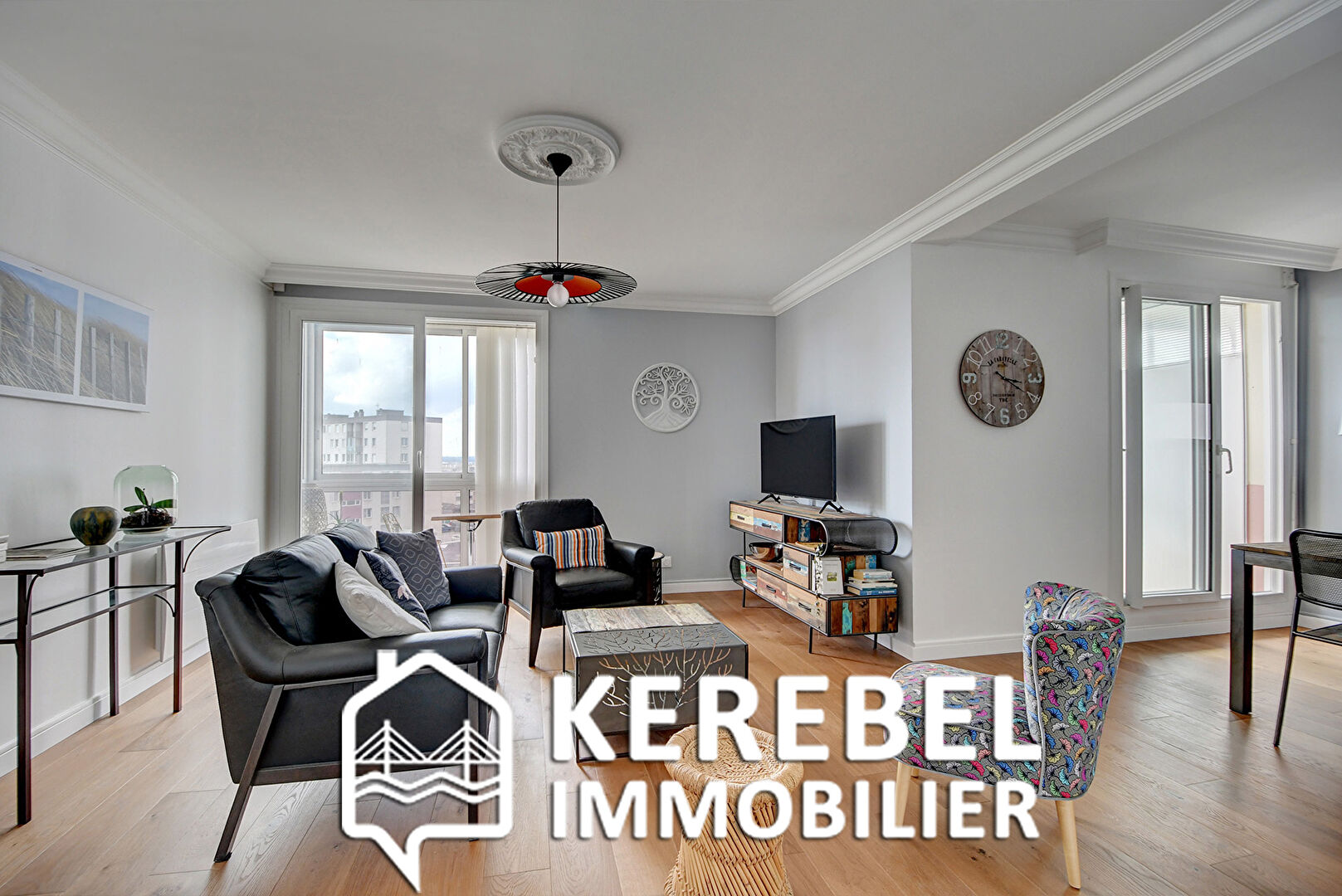 APPARTEMENT AVEC ASCENSEUR
