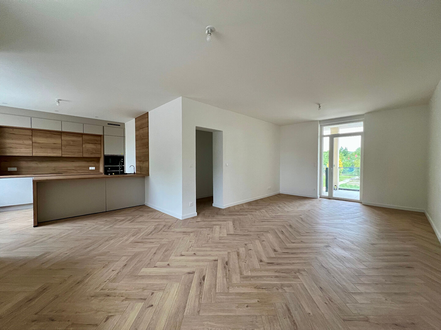 Photo À vendre à Terville : Maison des années 30 rénovée avec prestations contemporaines image 4/5