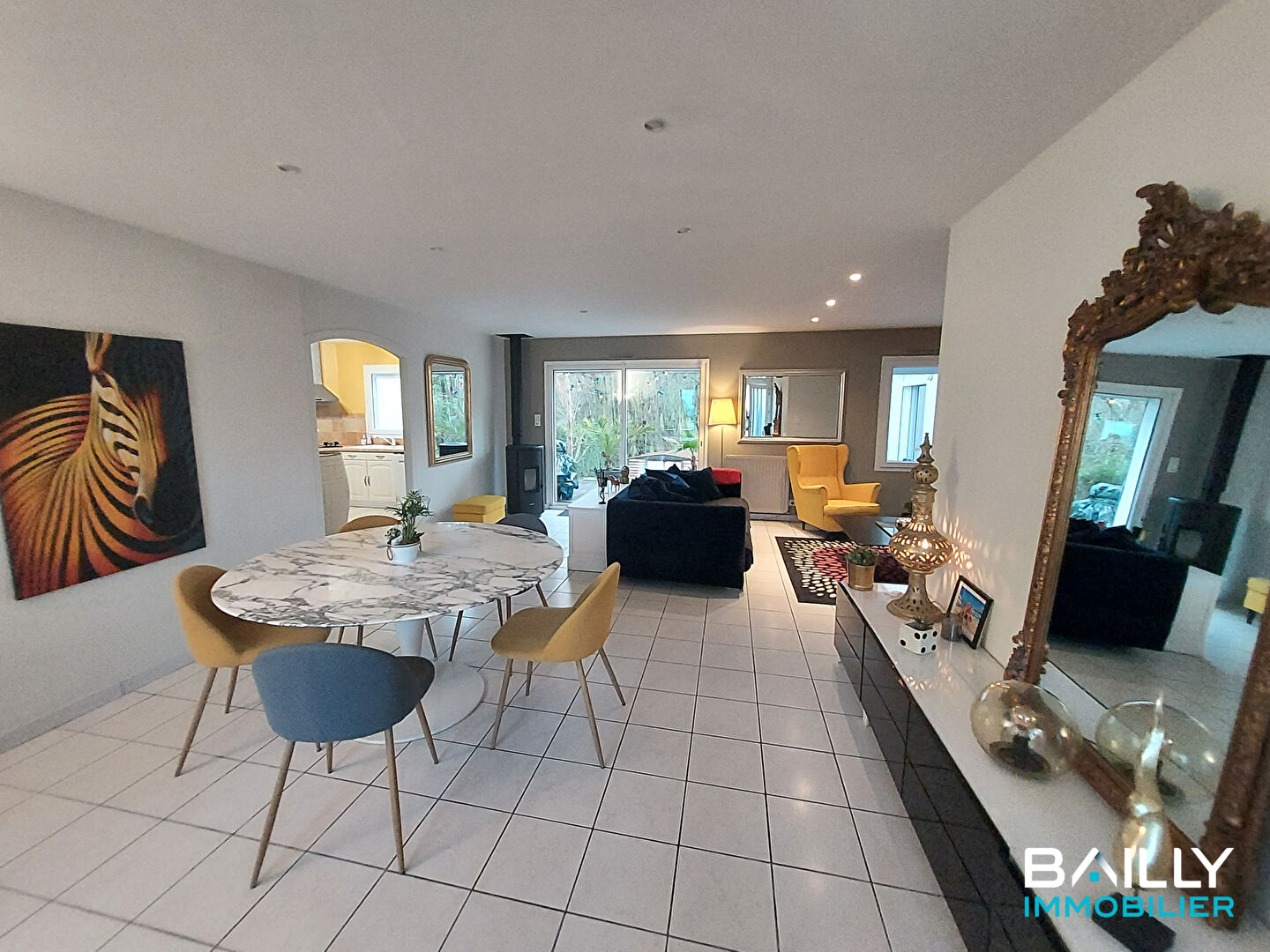 Photo Maison Nieul Le Dolent 5 pièce(s) 118 m2 image 1/6