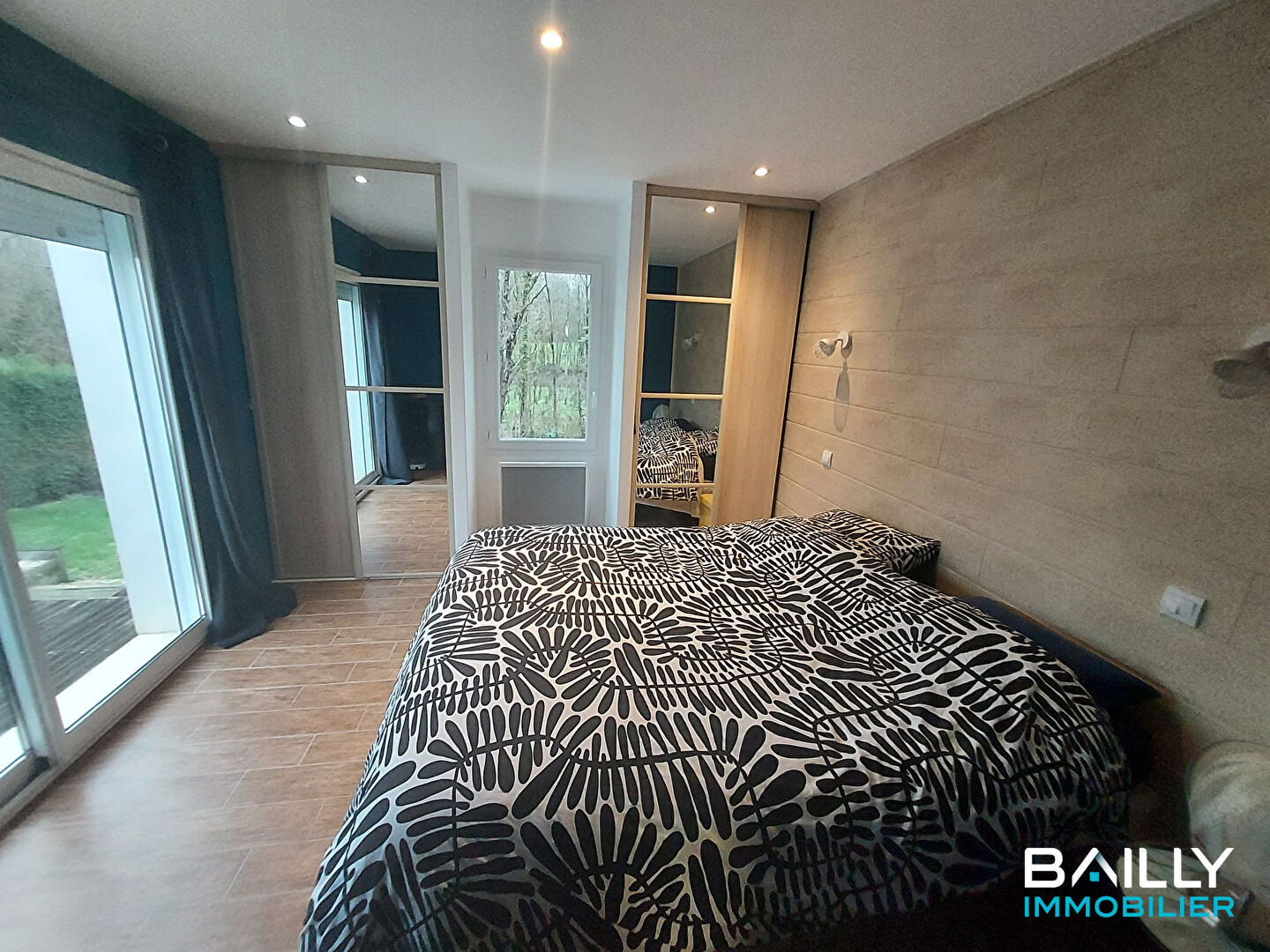 Photo Maison Nieul Le Dolent 5 pièce(s) 118 m2 image 5/6