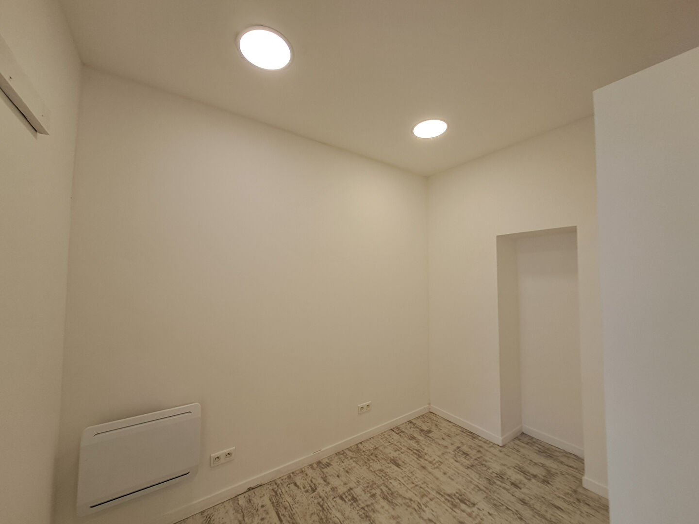 Photo Local commercial La Roche Sur Yon 40 m2 image 6/6