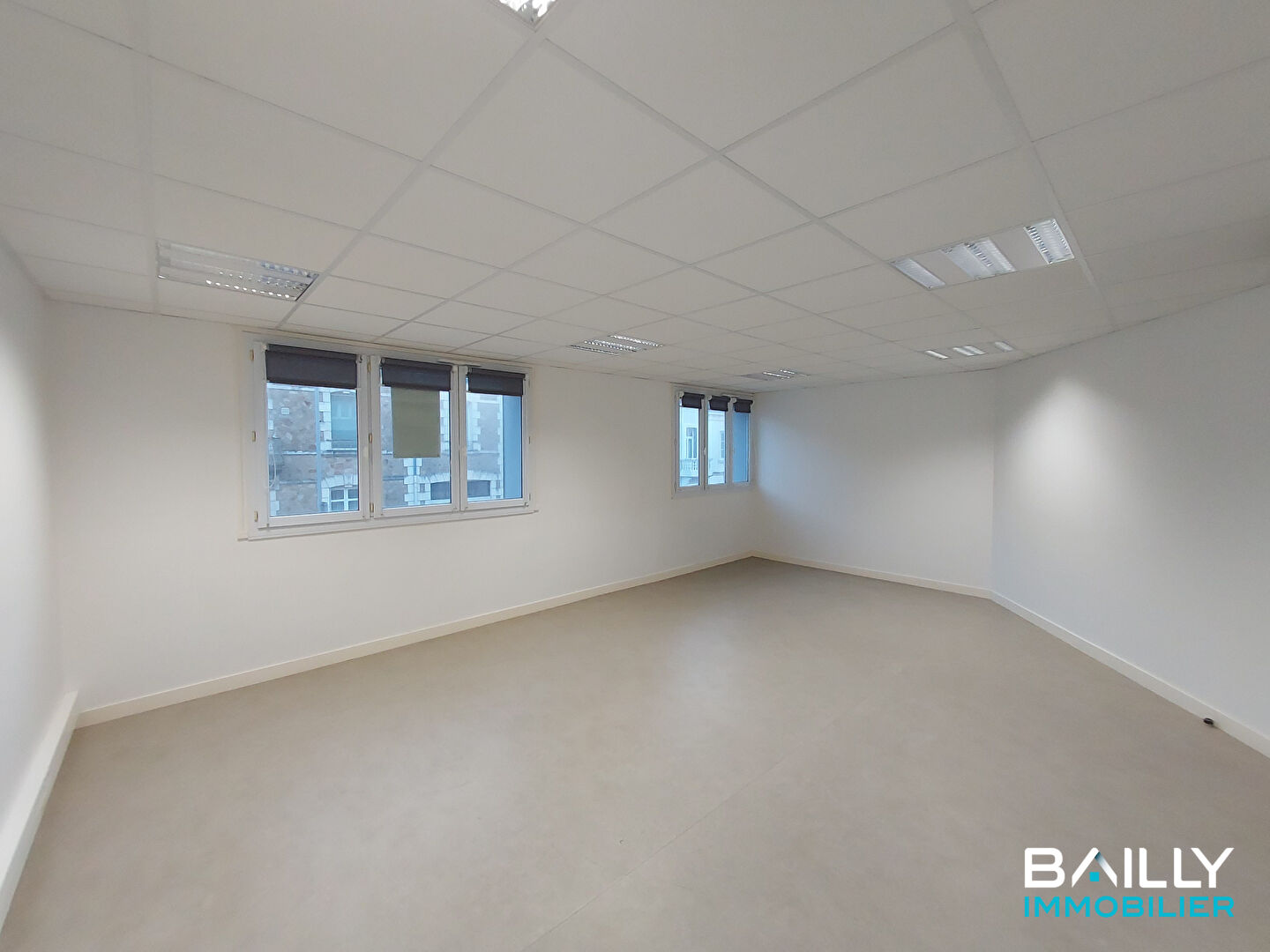Photo Bureaux La Roche Sur Yon 450 m2 image 3/6