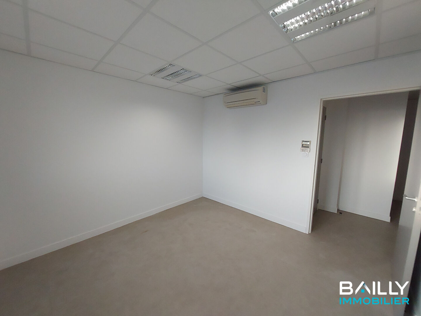 Photo Bureaux La Roche Sur Yon 450 m2 image 5/6