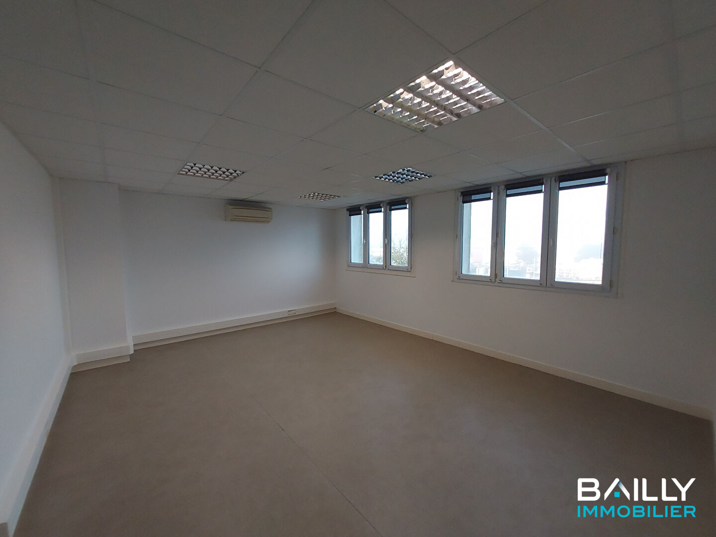 Photo Bureaux La Roche Sur Yon 450 m2 image 6/6