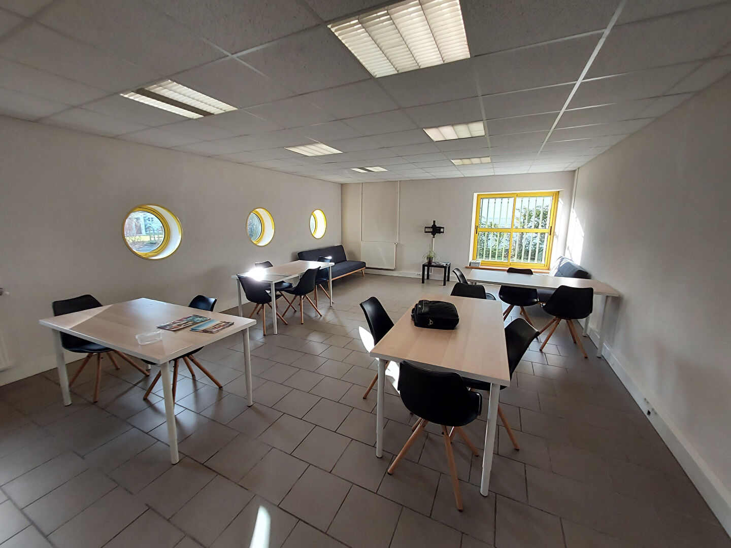 Photo Local commercial Sallertaine 900 m2 image 4/6