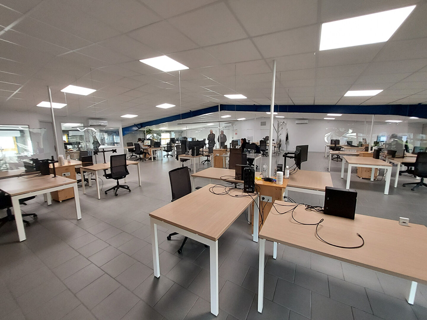 Photo Local commercial Sallertaine 900 m2 image 5/6