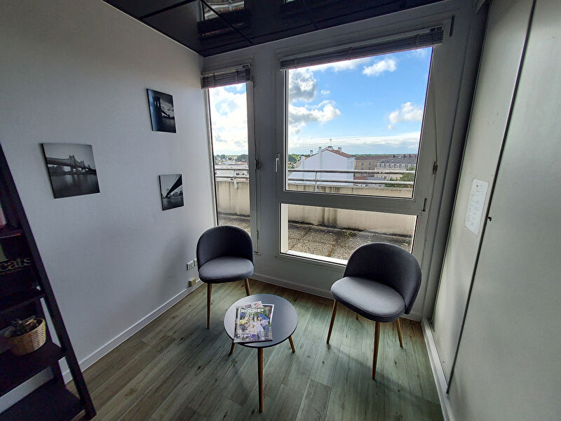 Photo Bureaux La Roche Sur Yon 4 pièce(s) 50.75 m2 image 6/6