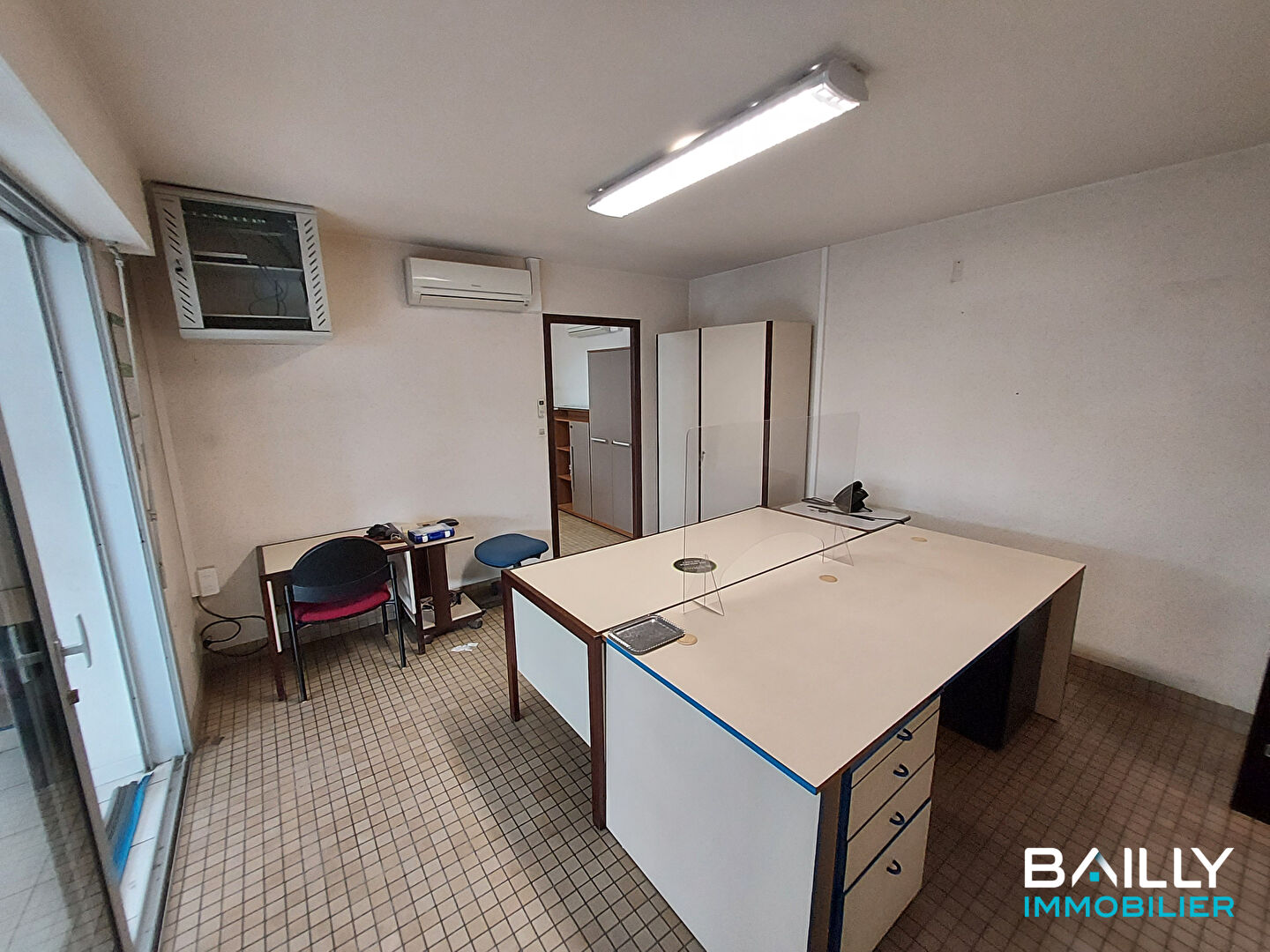 Photo Local commercial La Gaubretiere 294 m2 image 4/6